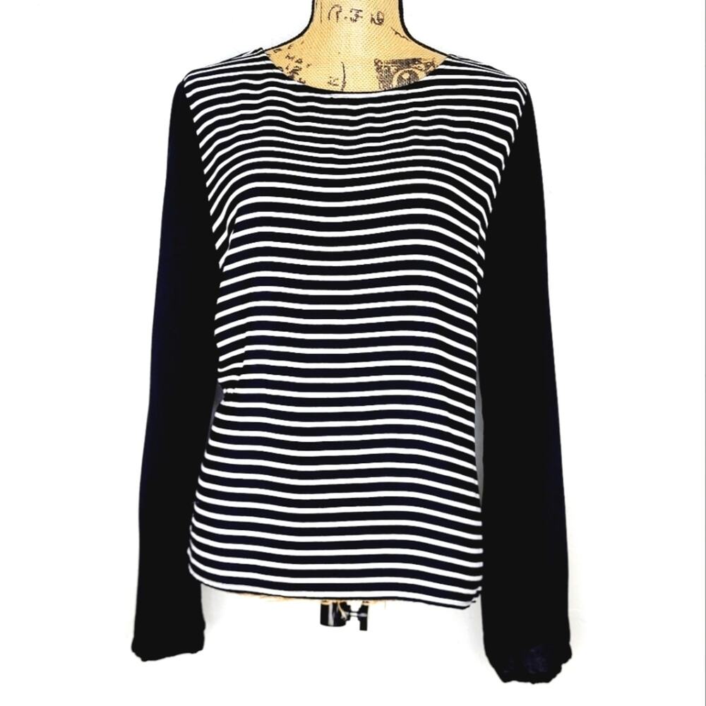 Gap Black and White Stripe Rayon Top with Black Long Sleeves Size Large